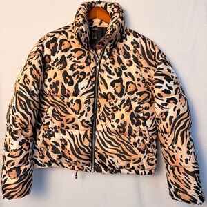 Forever 21 Cheetah Print Puffer Jacket Women’s Full Zip Mock Neck Small EUC
